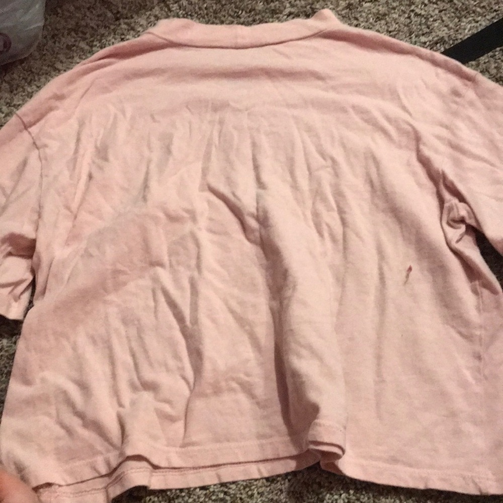 Pink cropped shirt